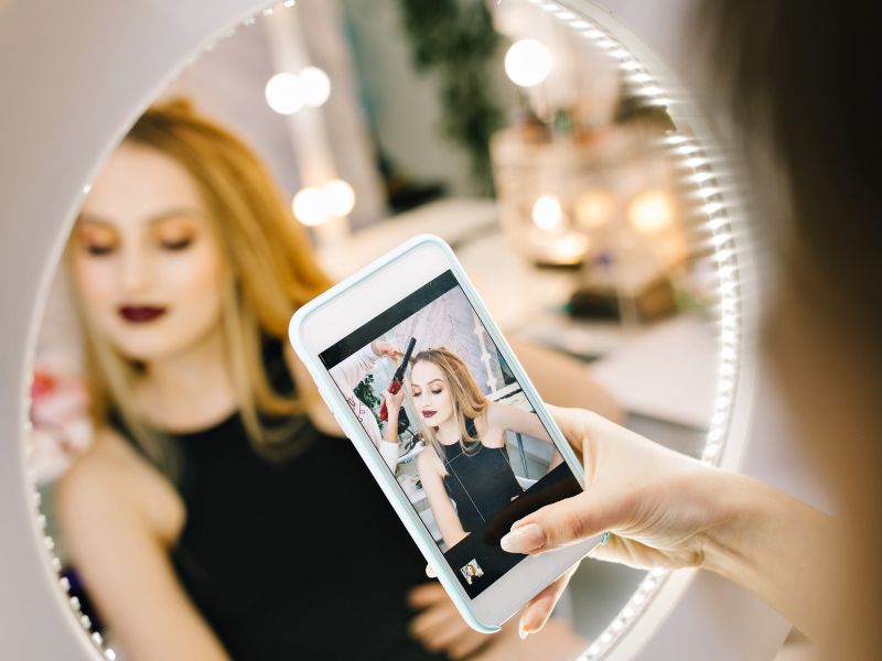 Cómo fidelizar a tus primeros clientes en estética